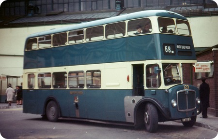 Bradford Corporation - AEC Regent V - UKY 123 - 123