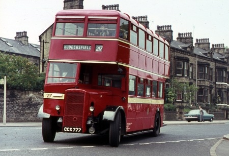 Huddersfield Corporation - Daimler CWA6 - CCX 777 - 217