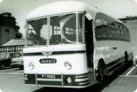 Wakefields Motors - AEC Reliance - FT 9002 - 202