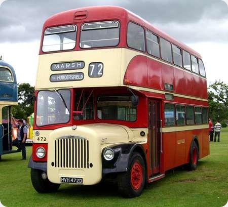 Huddersfield Corporation - Daimler CVG6 - HVH 472D - 472