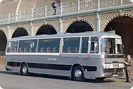 Whitefriars Coaches - Ford R226 - DNM 761D